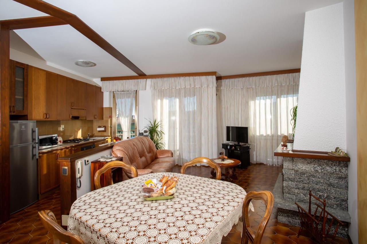 Casa Vacanze Heidi Vista Lago Verbania Ngoại thất bức ảnh